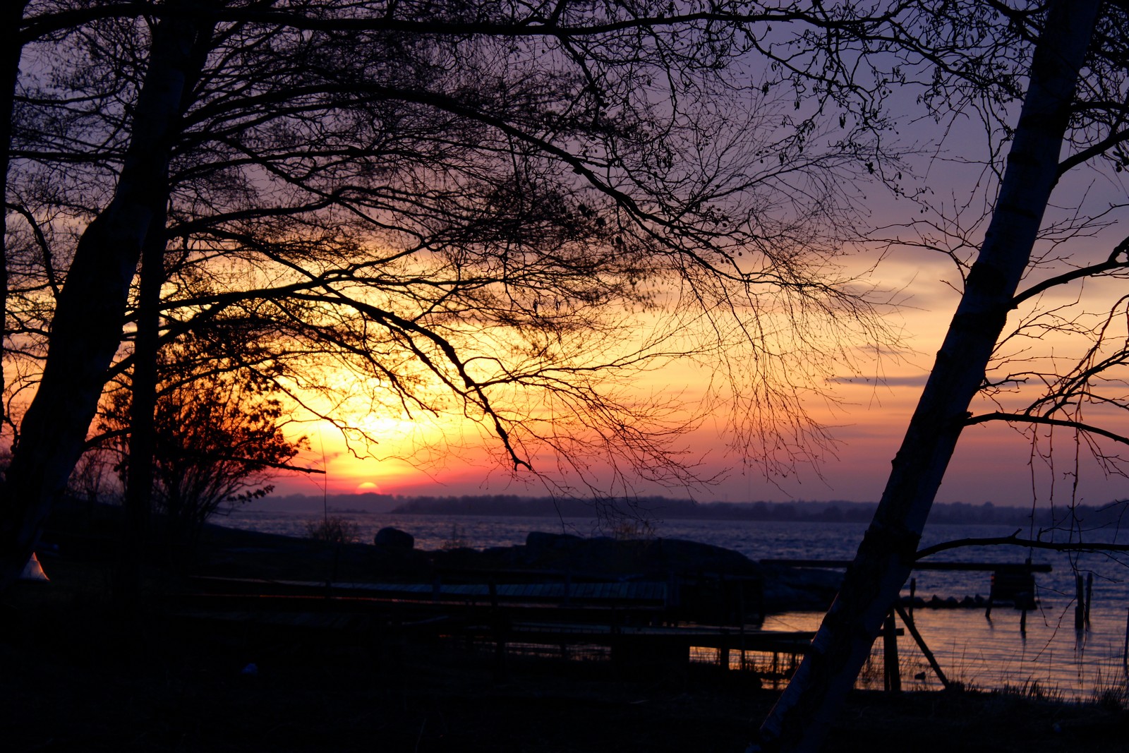 Bidrag 7 - Solnedgång vid båtbryggorna