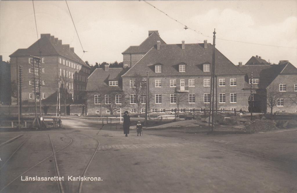 Bilden visar Länslasarettet i Karlskrona.